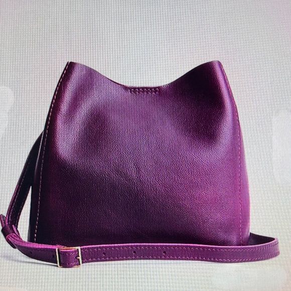 NWOT Portland Leather Good Butterfly Bucket Bag Dark Purple - Picture 6 of 8